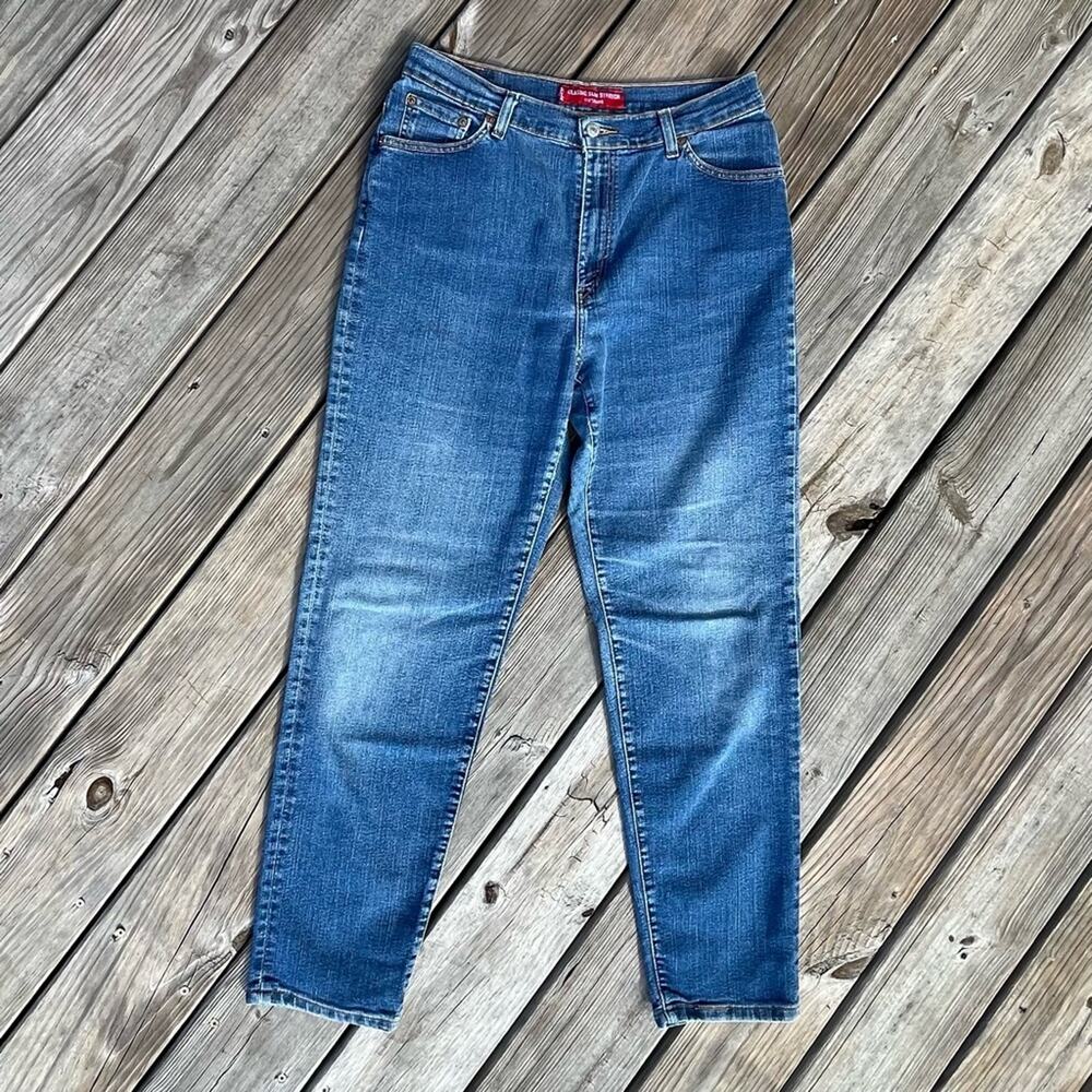 Vintage Levi’s 512 Classic slim fit tapered leg mom jeans - Picture 2 of 7